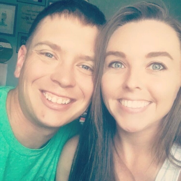 Meet your Posher, Kayla - Picture 1 of 1